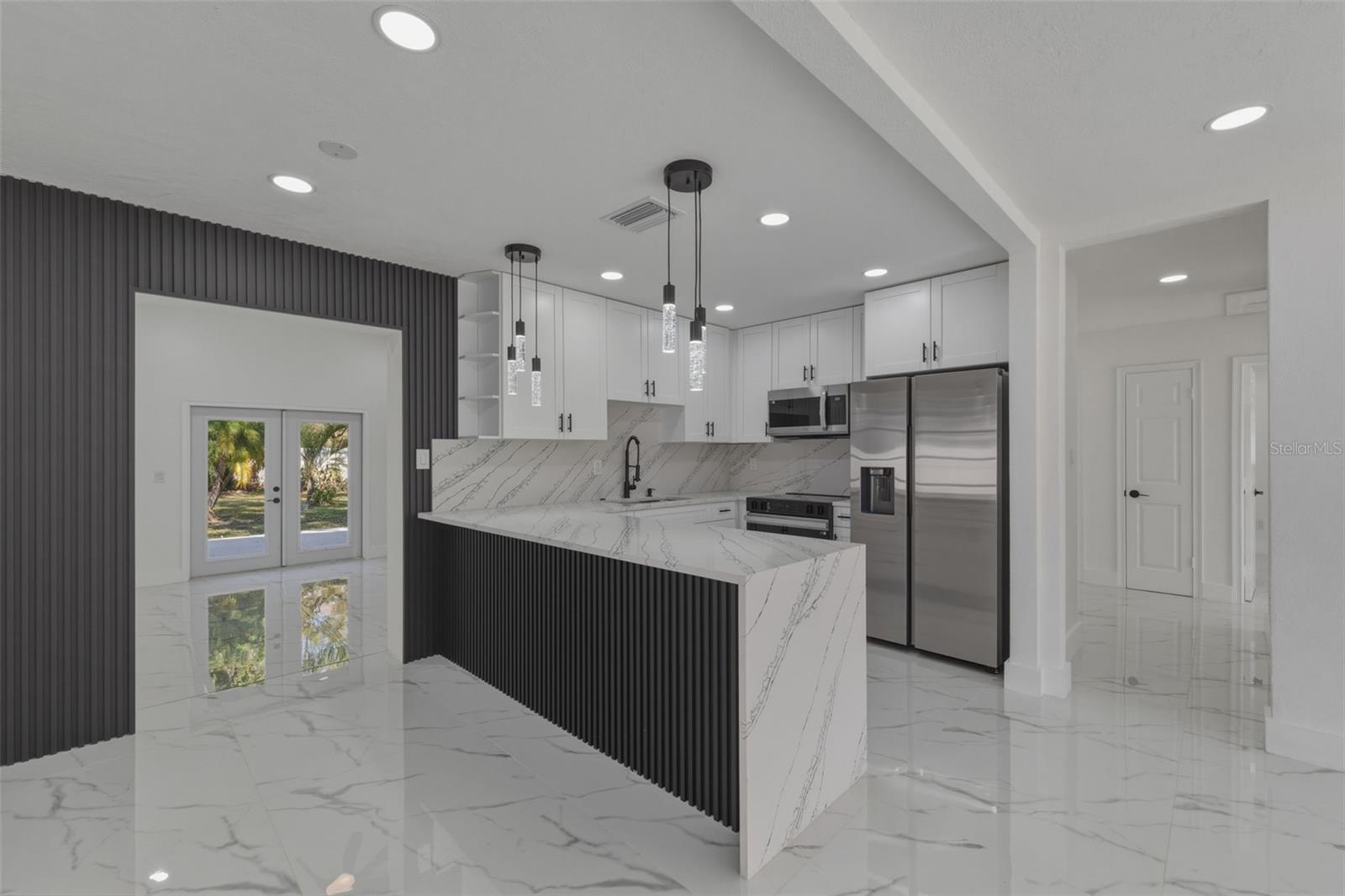 Image 9 of 43 For 1413 May Street