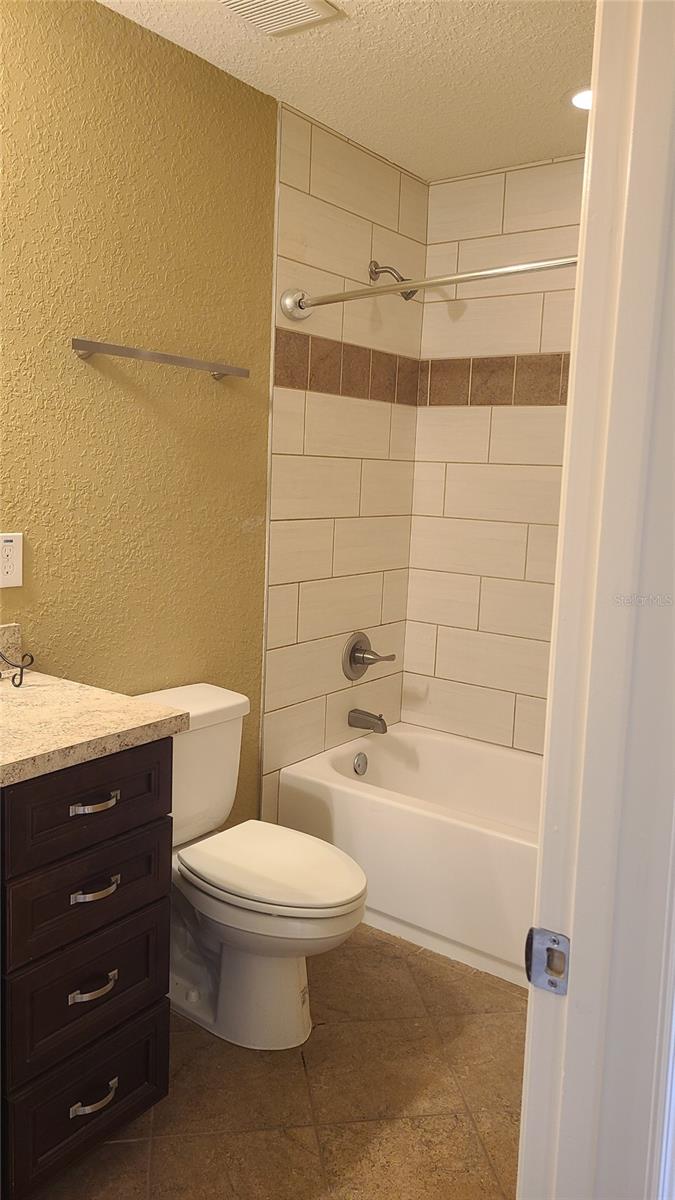 Image 18 of 35 For 2914 Royal Tuscan Lane