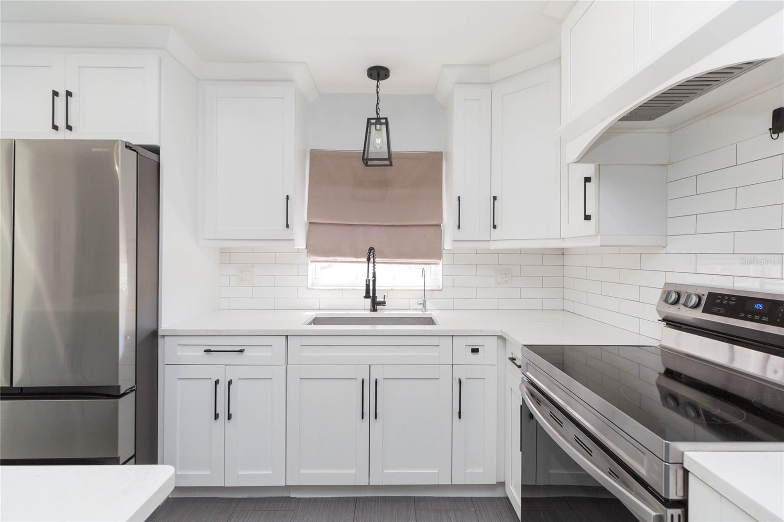 Image 10 of 35 For 2307 Lincoln Court