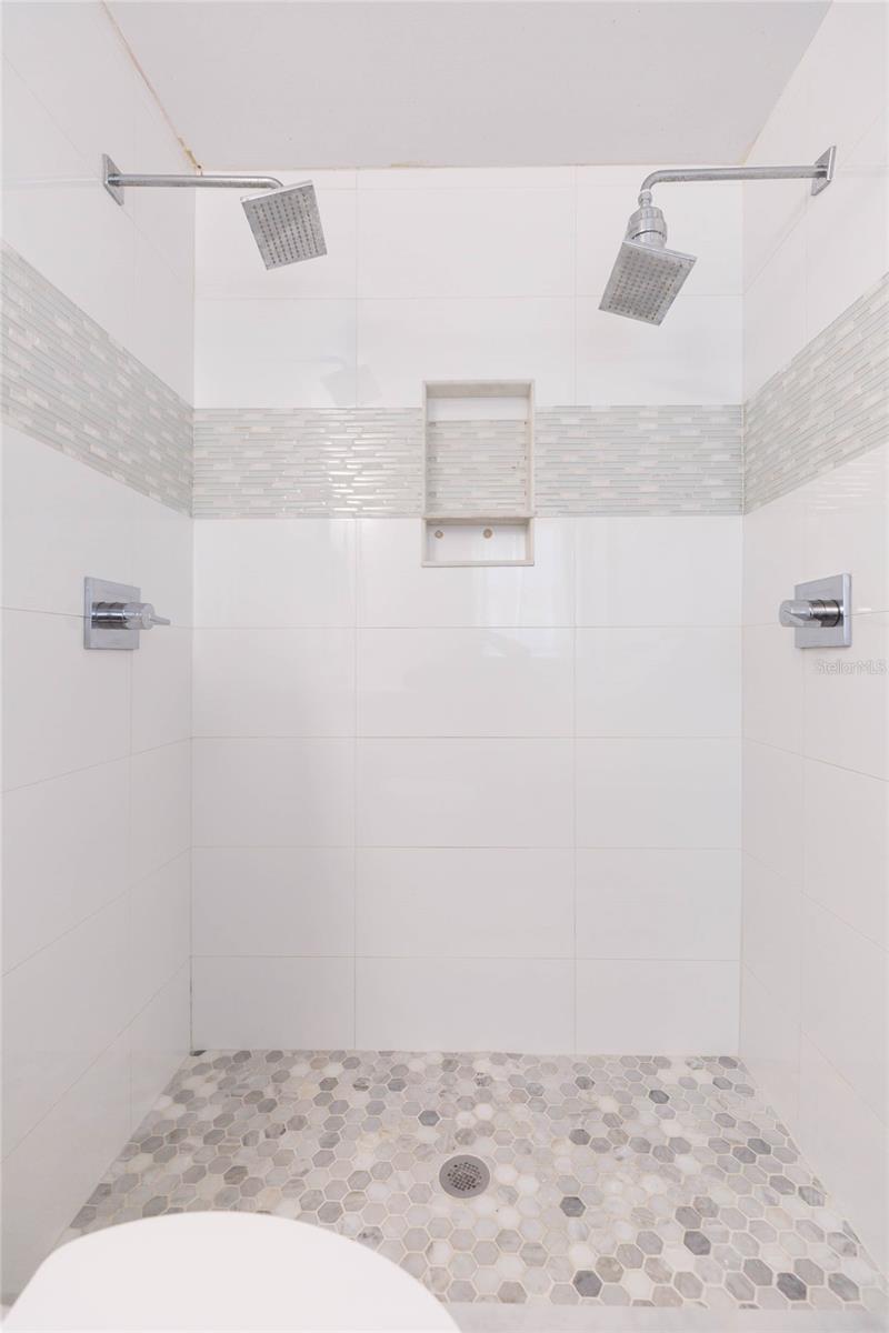 Image 27 of 35 For 2307 Lincoln Court