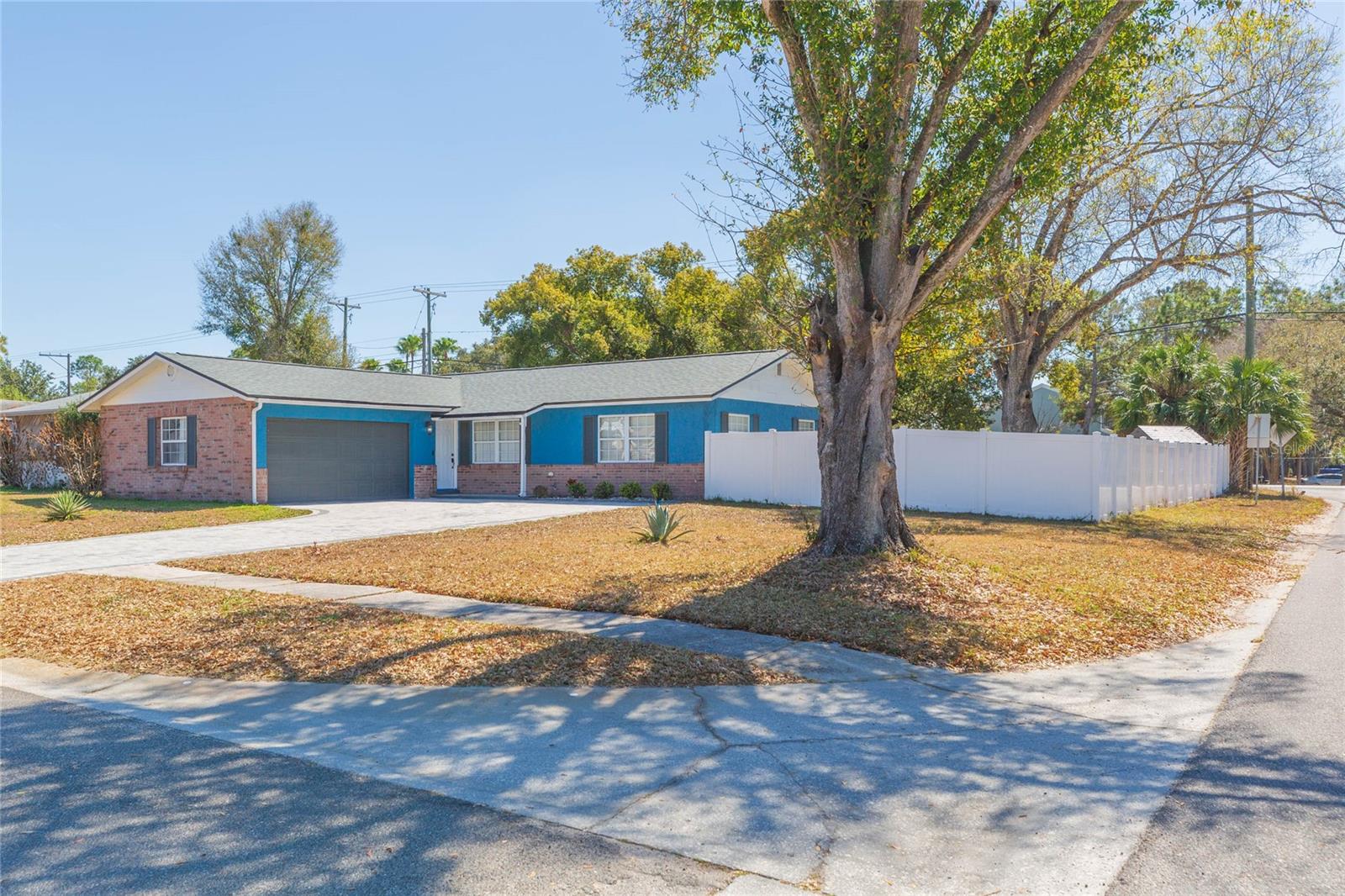 Image 31 of 35 For 2307 Lincoln Court