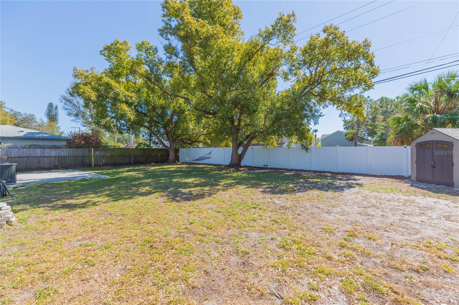 Image 32 of 35 For 2307 Lincoln Court