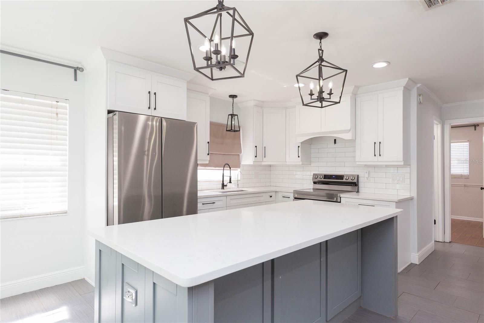 Image 8 of 35 For 2307 Lincoln Court