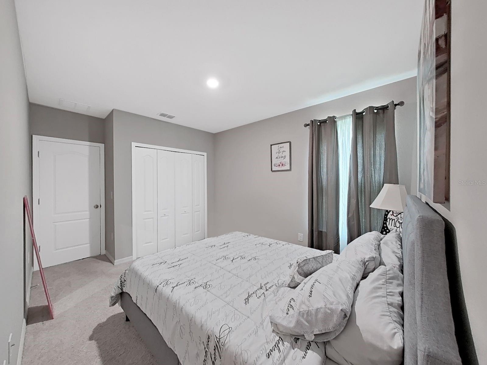 Image 17 of 37 For 8307 Olive Brook Drive