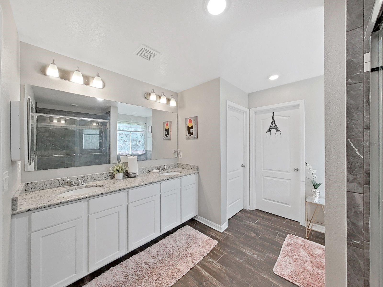 Image 30 of 37 For 8307 Olive Brook Drive