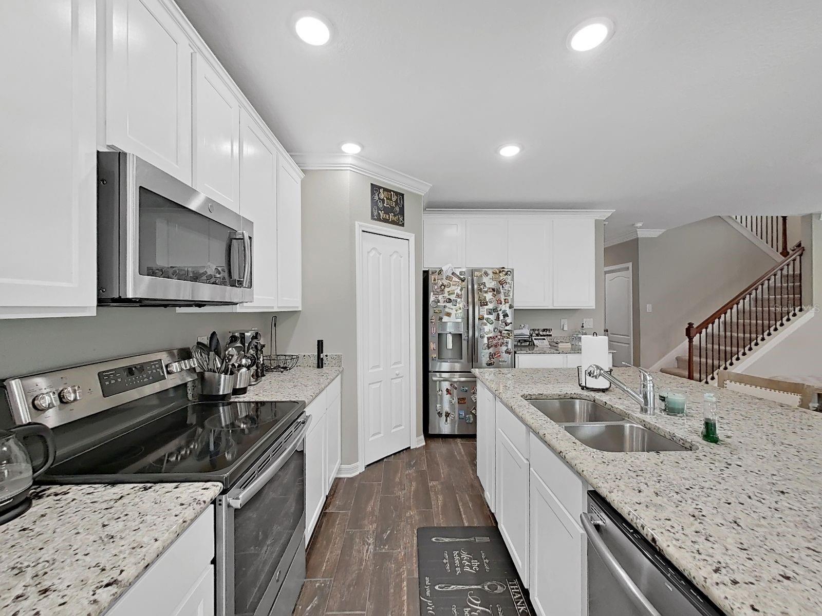 Image 9 of 37 For 8307 Olive Brook Drive