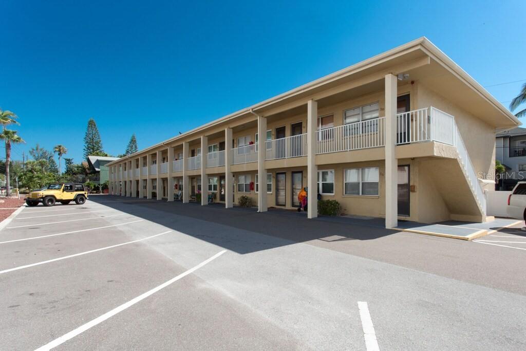 Details for 8475 Gulf Boulevard 12a, TREASURE ISLAND, FL 33706