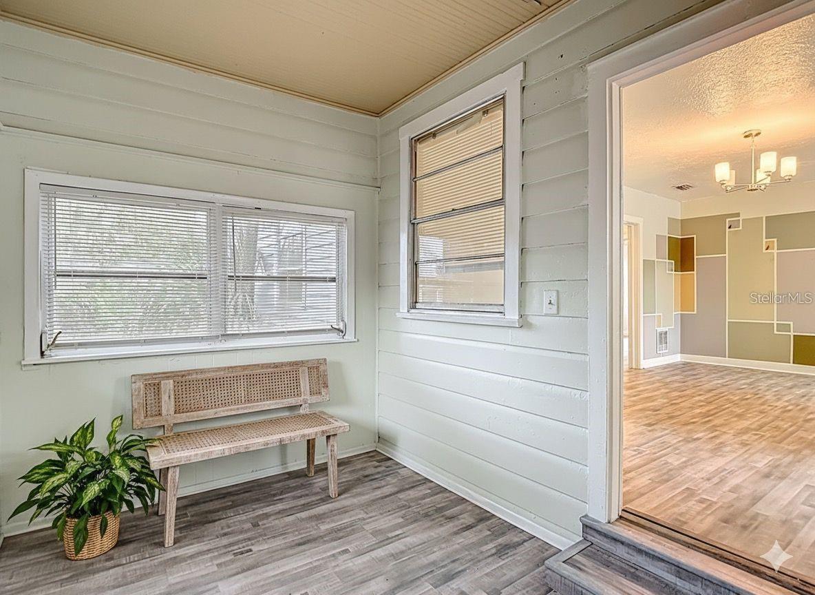 Image 6 of 30 For 1008 24th Avenue