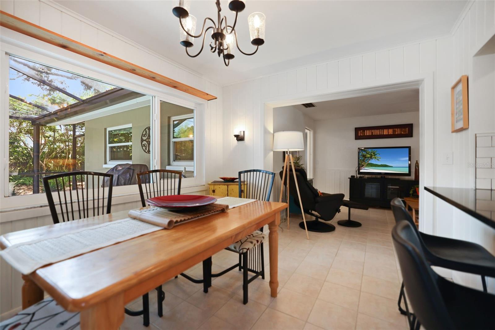 Image 11 of 69 For 2353 Demaret Drive