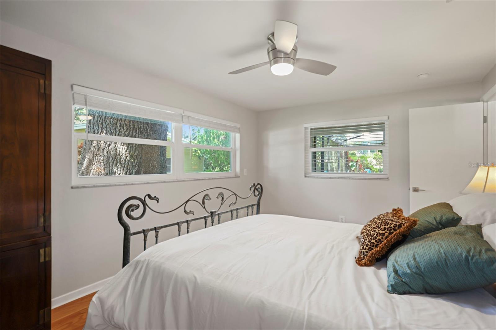 Image 30 of 69 For 2353 Demaret Drive