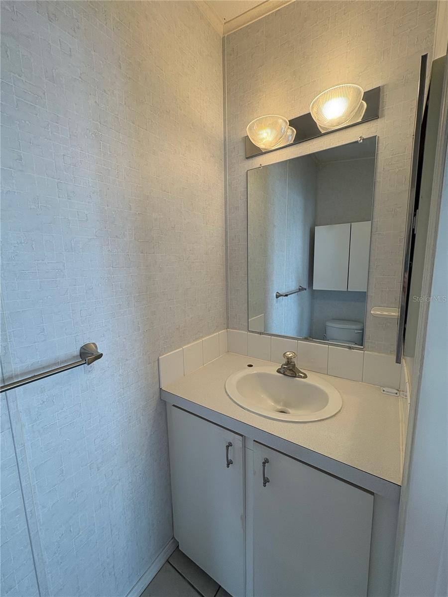 Image 14 of 23 For 1735 Dorothy Boulevard