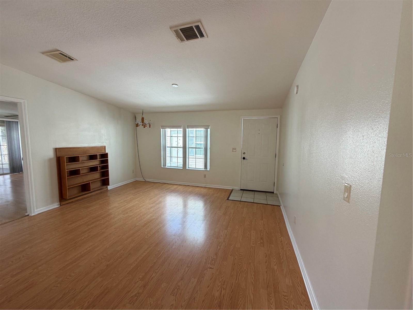 Image 7 of 23 For 1735 Dorothy Boulevard