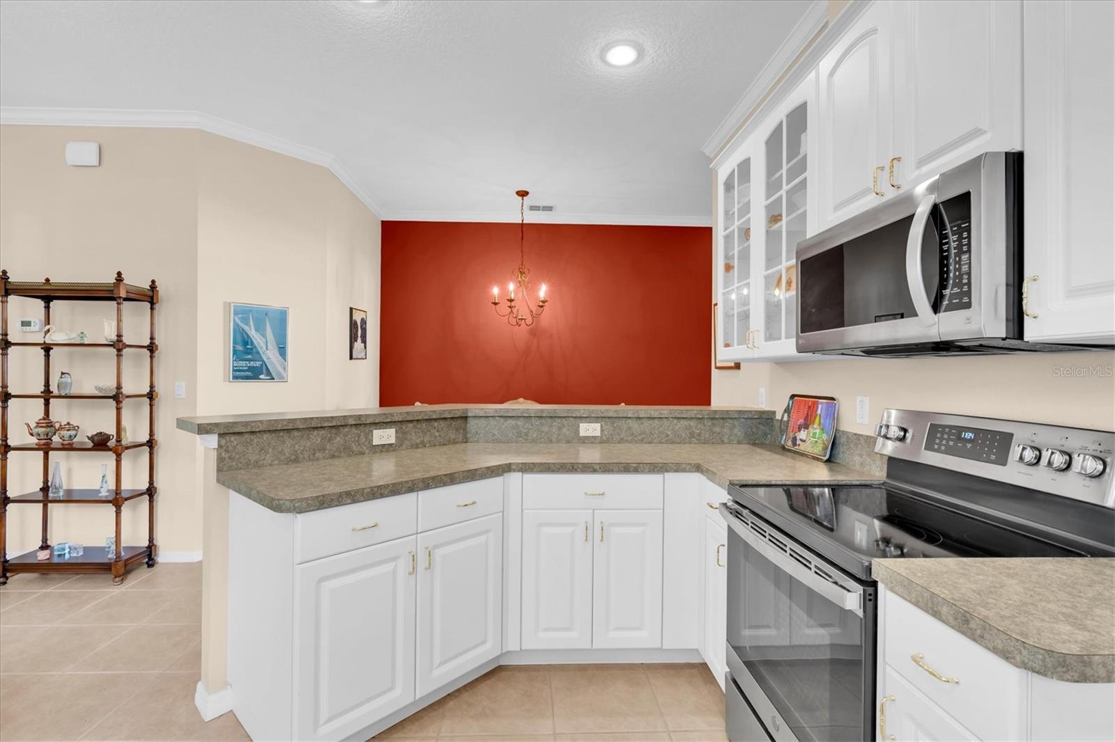 Image 14 of 32 For 7636 Wimpole Drive