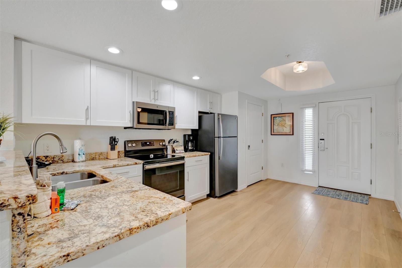 Image 16 of 37 For 12000 Gulf Boulevard 301n