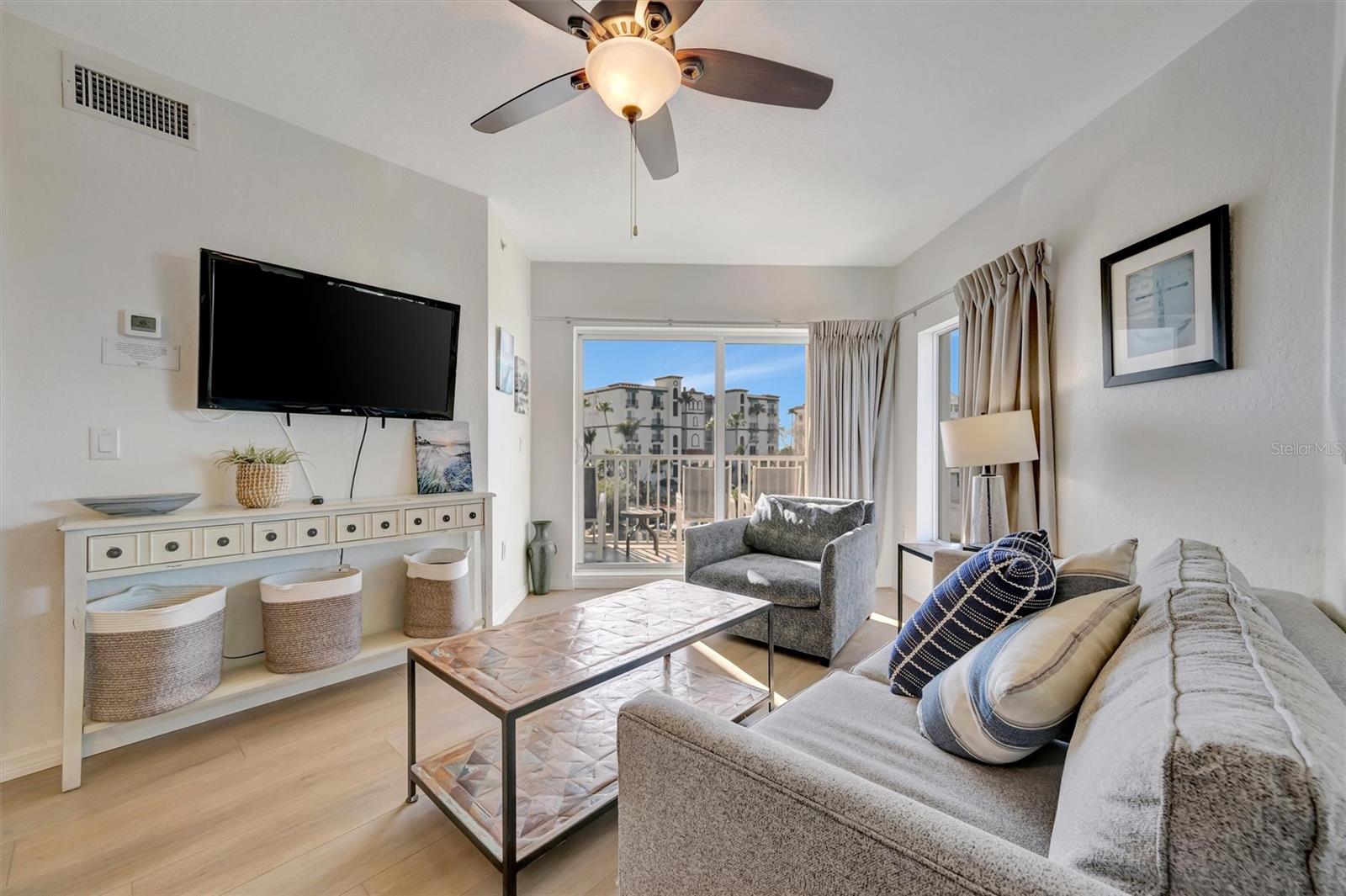 Image 18 of 37 For 12000 Gulf Boulevard 301n