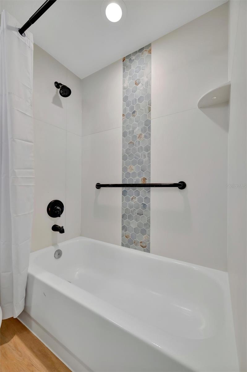 Image 29 of 37 For 12000 Gulf Boulevard 301n