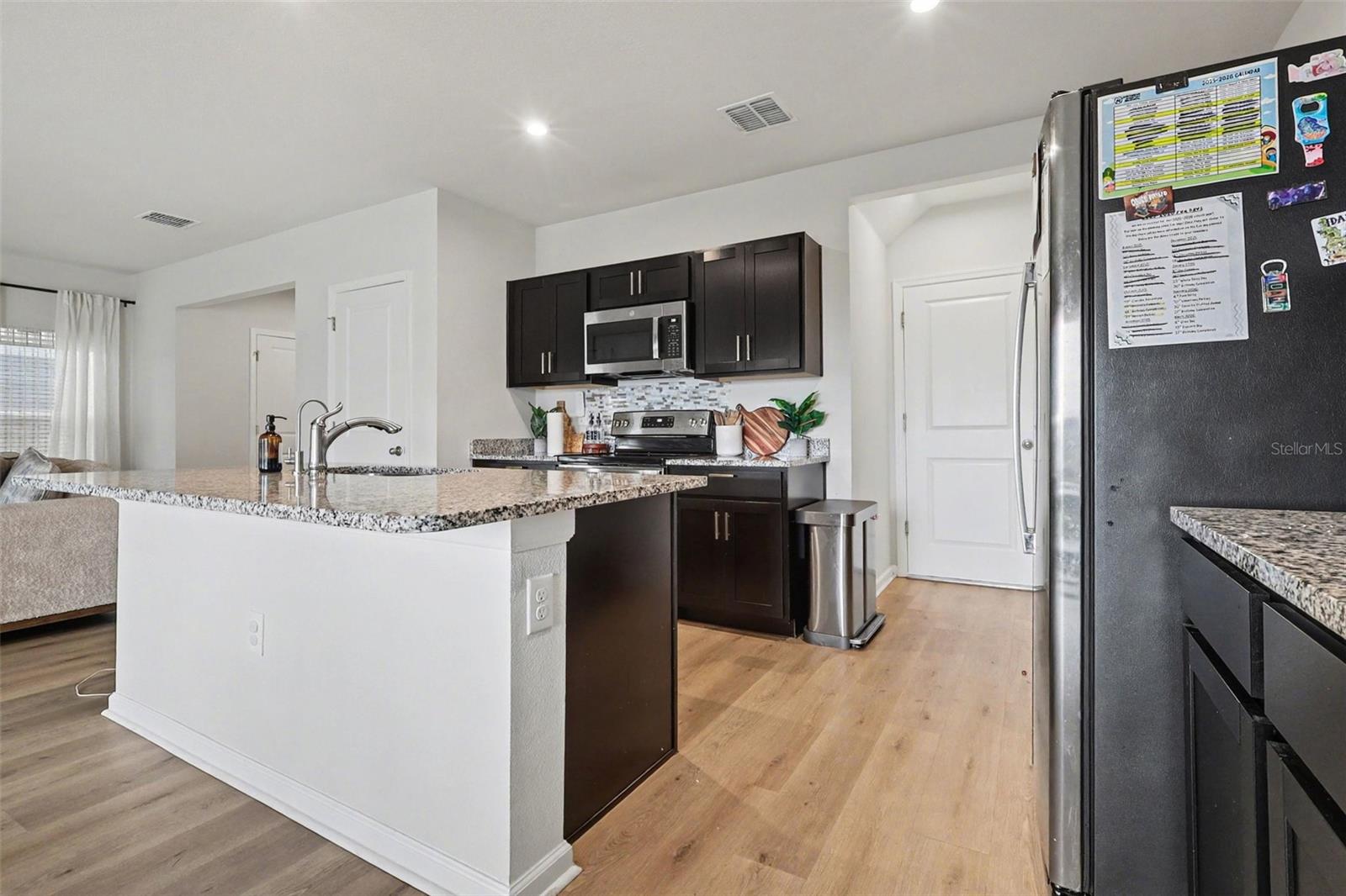 Image 11 of 27 For 136 Piave Street
