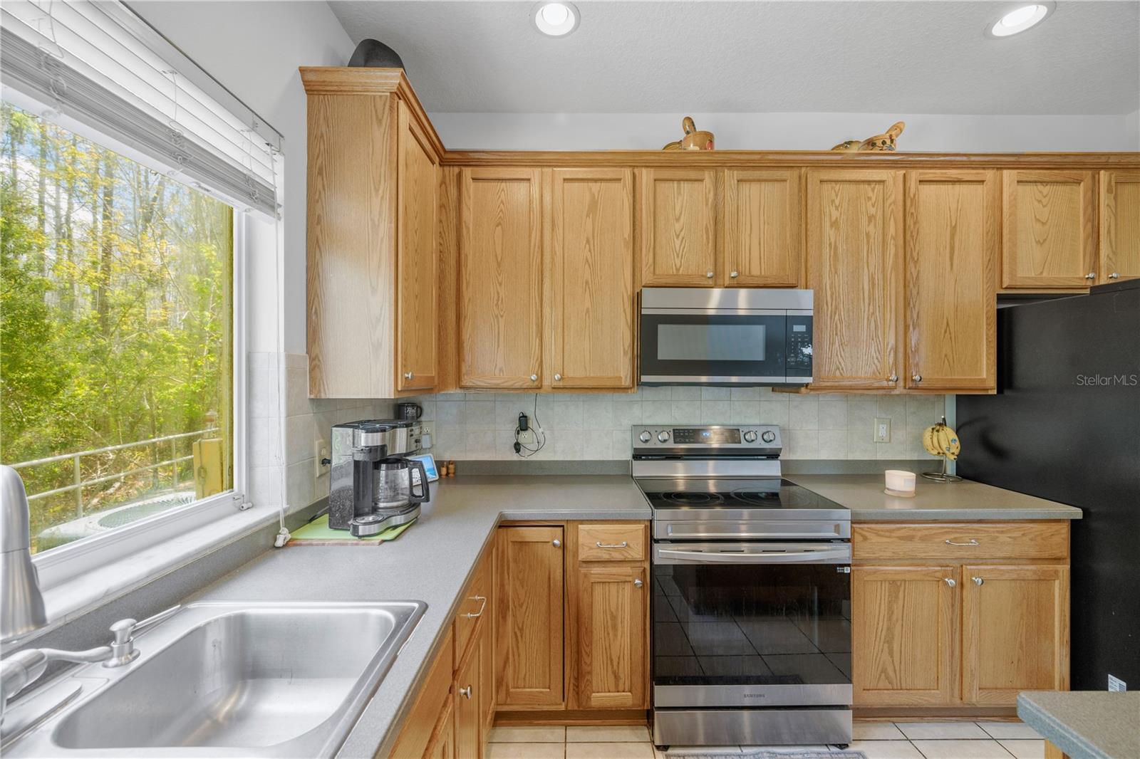 Image 14 of 67 For 3024 Girvan Drive