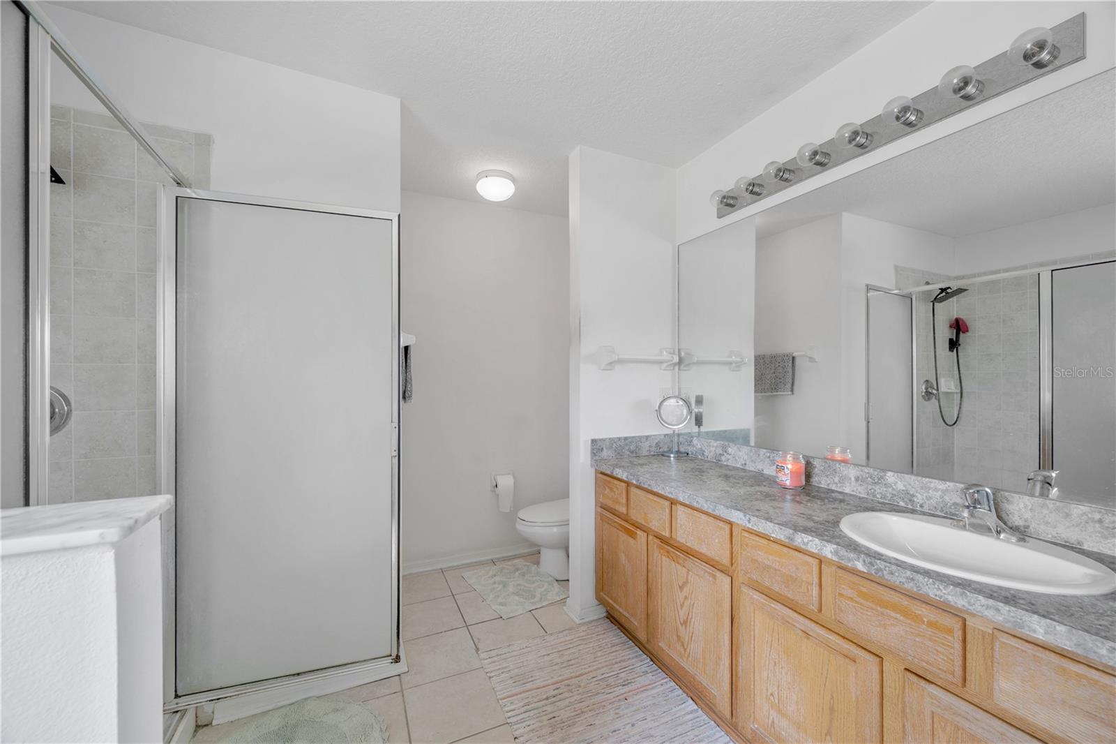 Image 25 of 67 For 3024 Girvan Drive