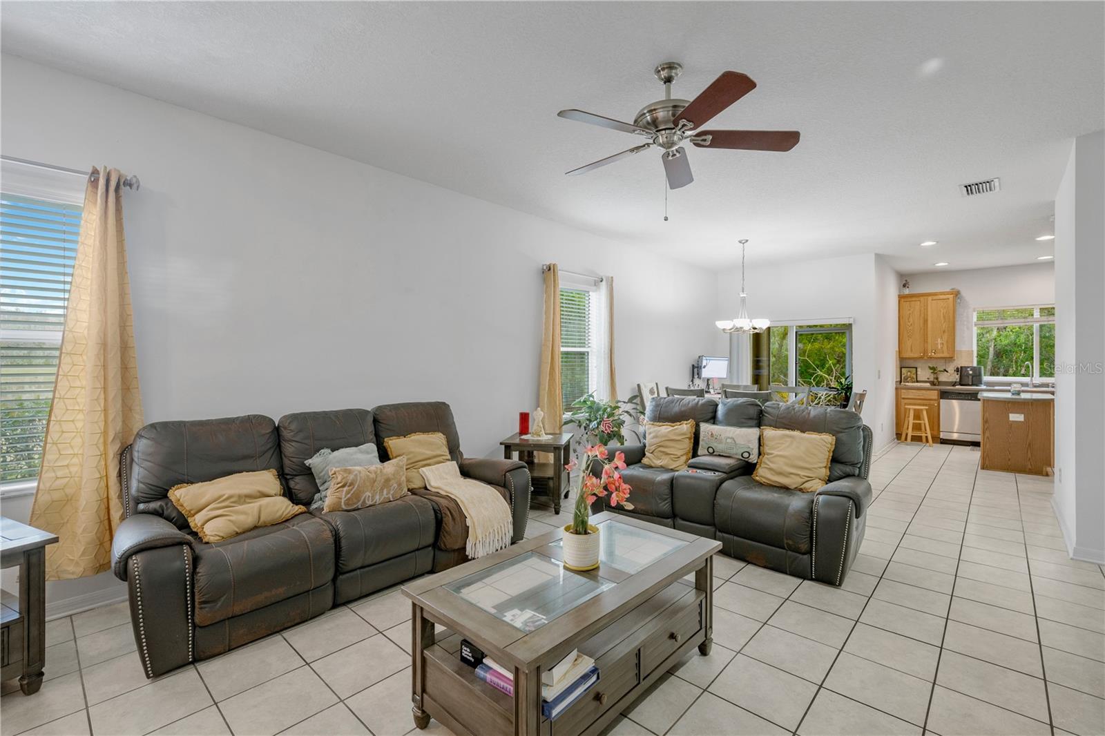 Image 6 of 67 For 3024 Girvan Drive