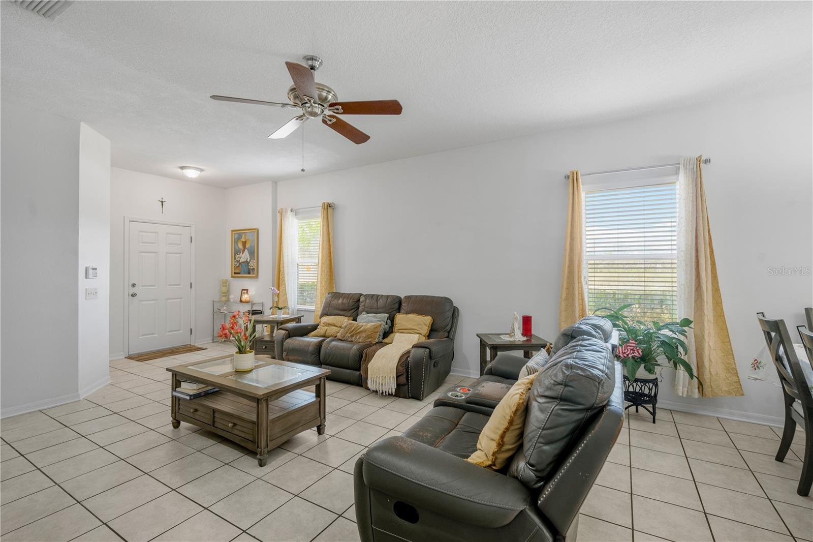 Image 9 of 67 For 3024 Girvan Drive