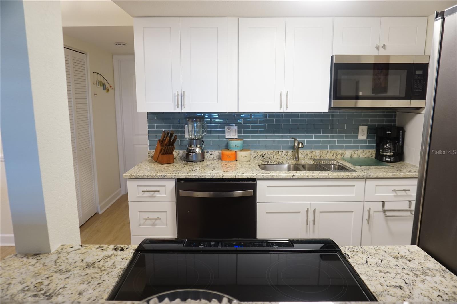 Image 10 of 18 For 9715 Harrell Avenue 14