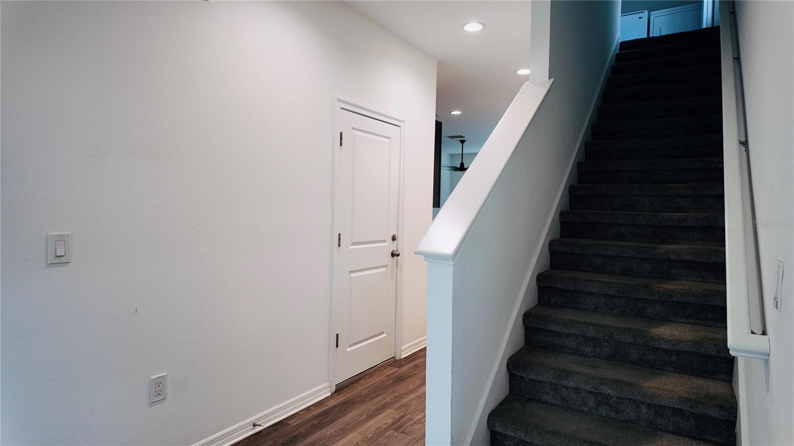 Image 11 of 27 For 2916 15th Avenue 1