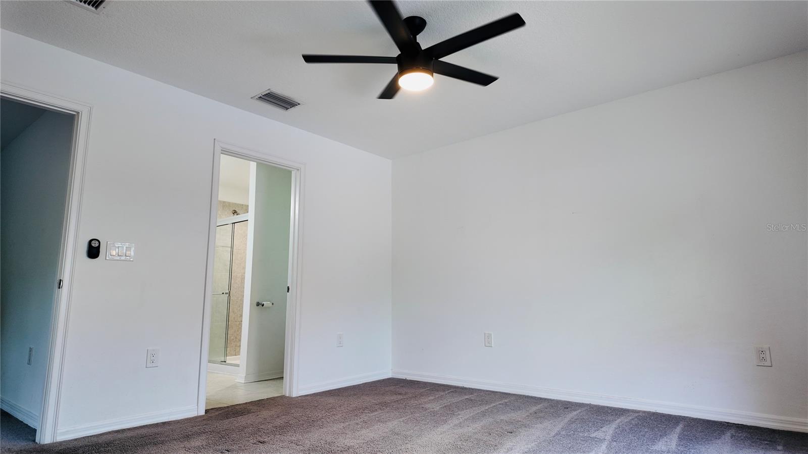 Image 16 of 27 For 2916 15th Avenue 1