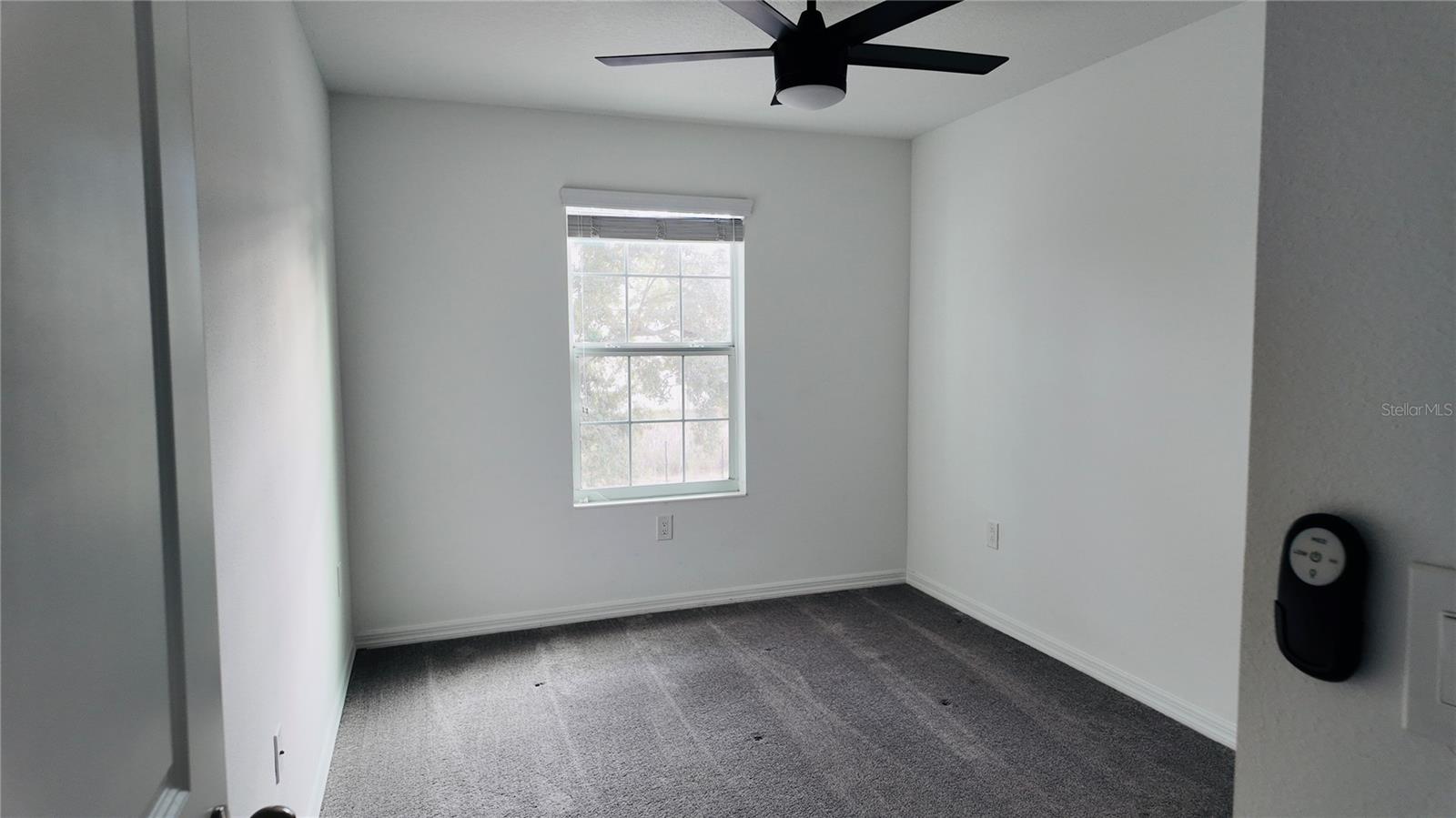 Image 24 of 27 For 2916 15th Avenue 1