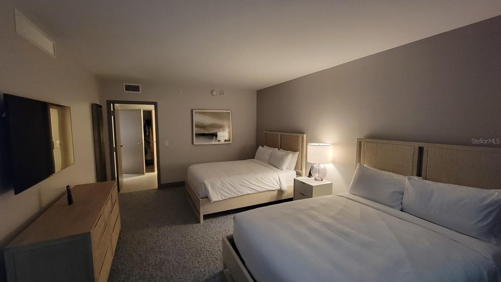 Listing photo id 29 for 691 Gulfview Boulevard 1510