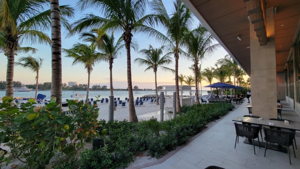 Listing photo id 40 for 691 Gulfview Boulevard 1510