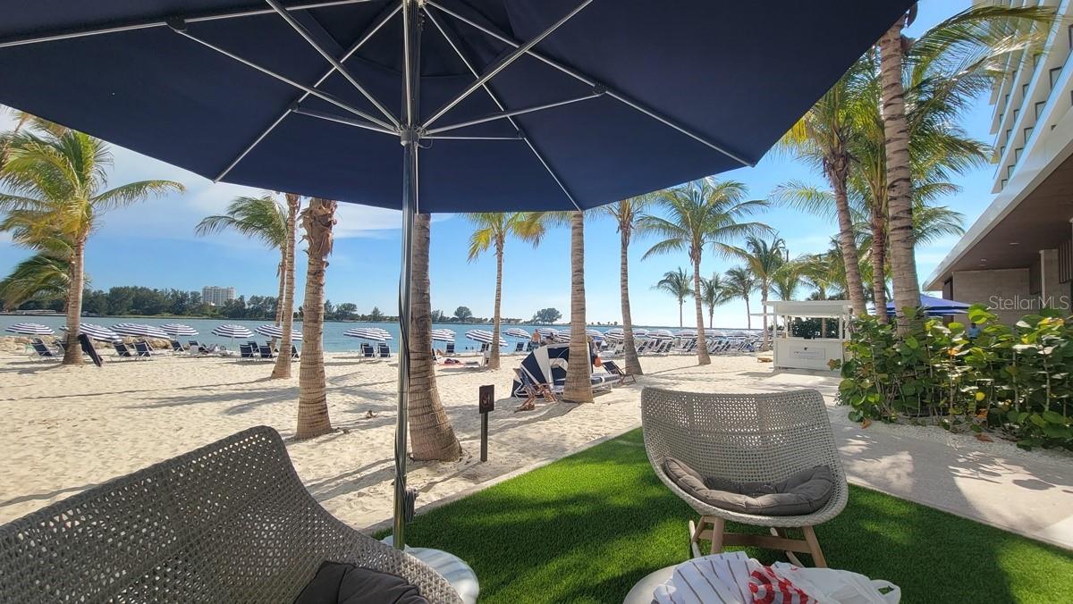 Listing photo id 43 for 691 Gulfview Boulevard 1510