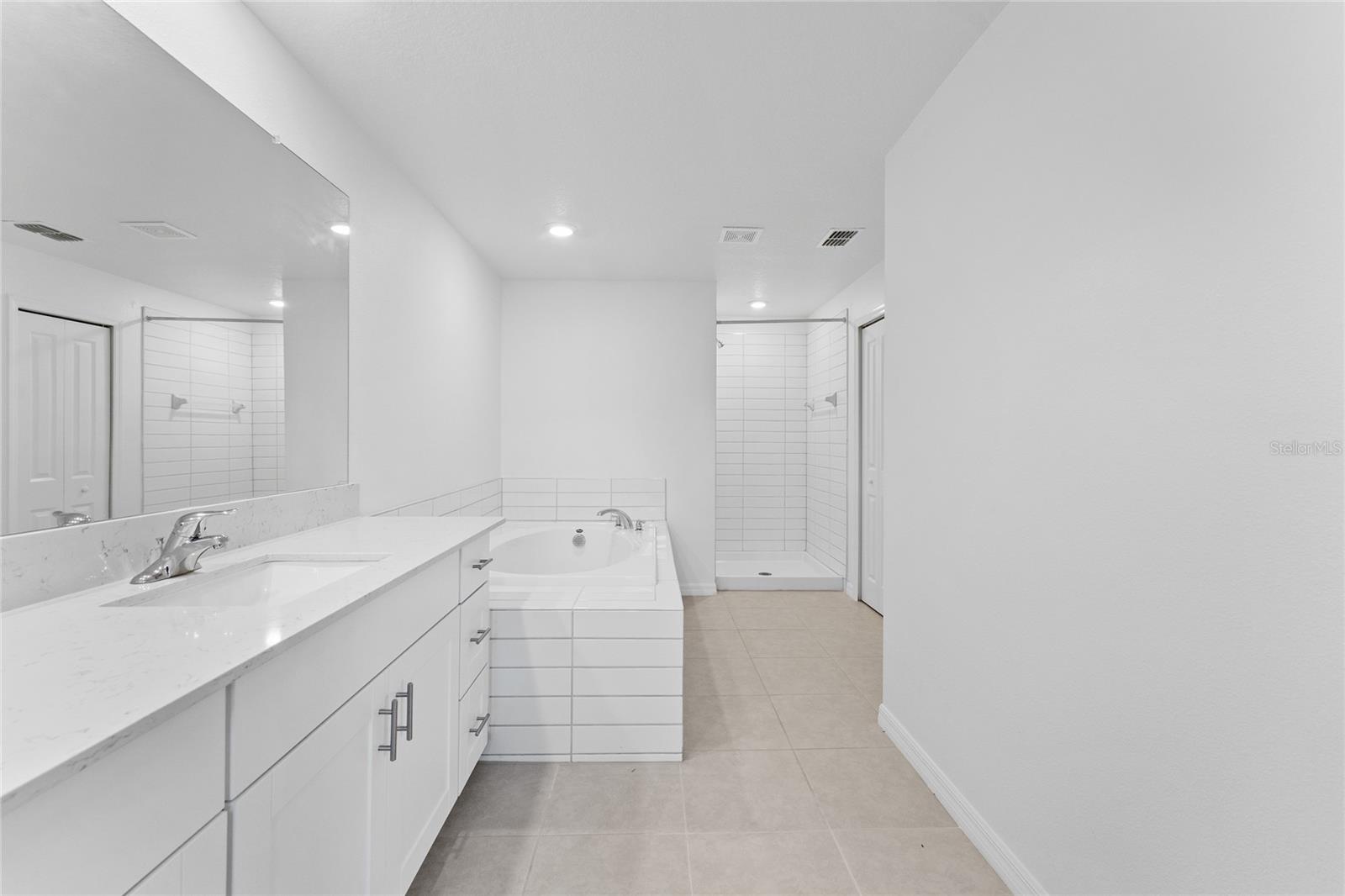 Image 26 of 47 For 17712 Nectar Flume Drive