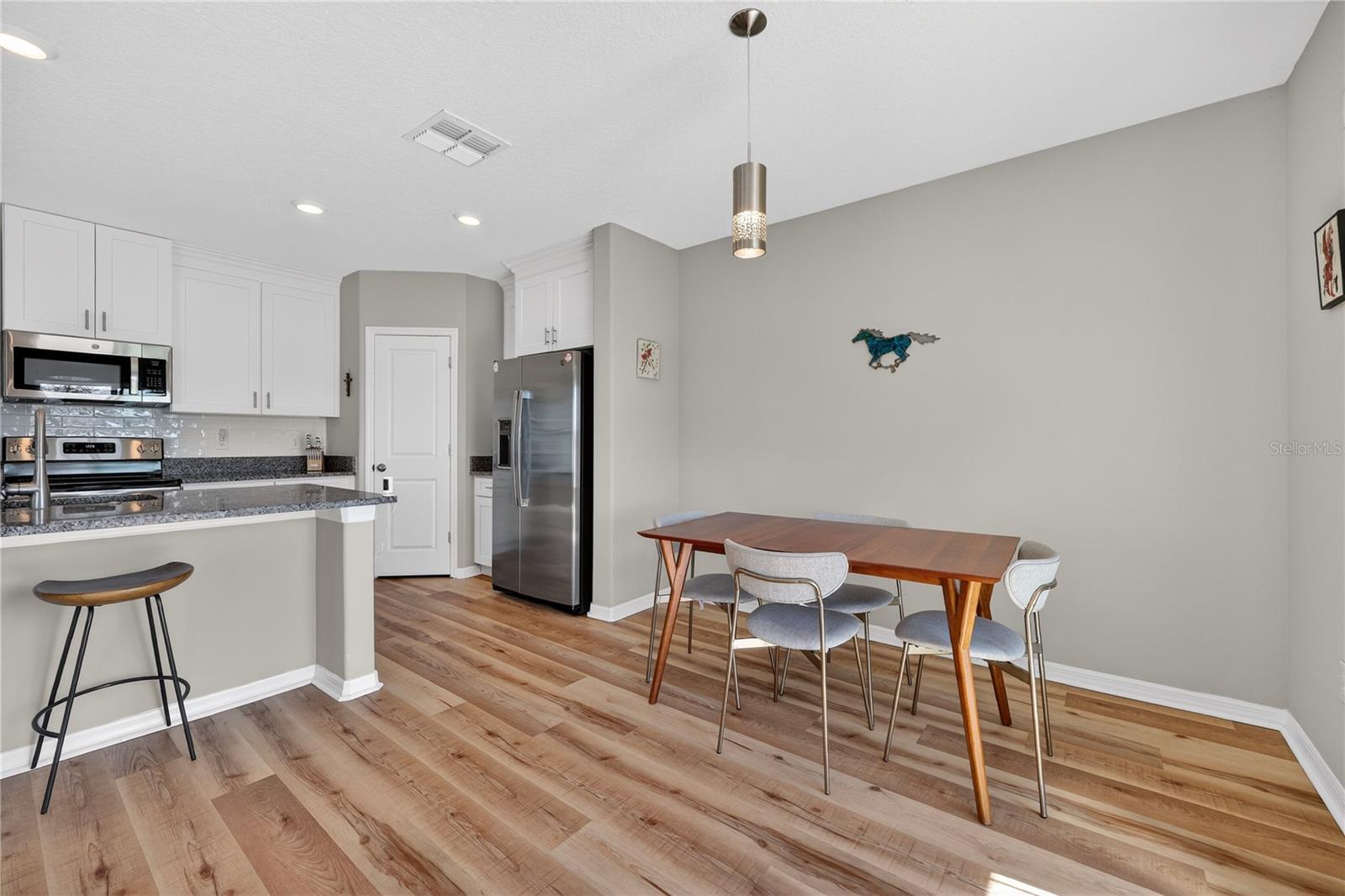 Image 13 of 59 For 416 Royal Empress Drive