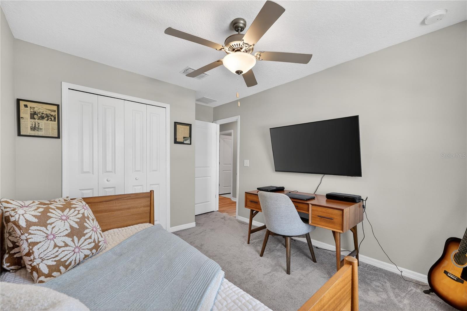 Image 33 of 59 For 416 Royal Empress Drive