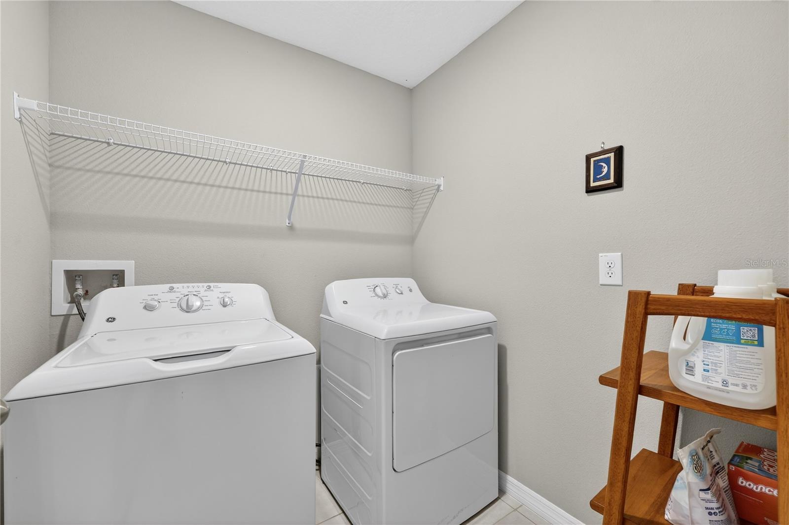 Image 37 of 59 For 416 Royal Empress Drive