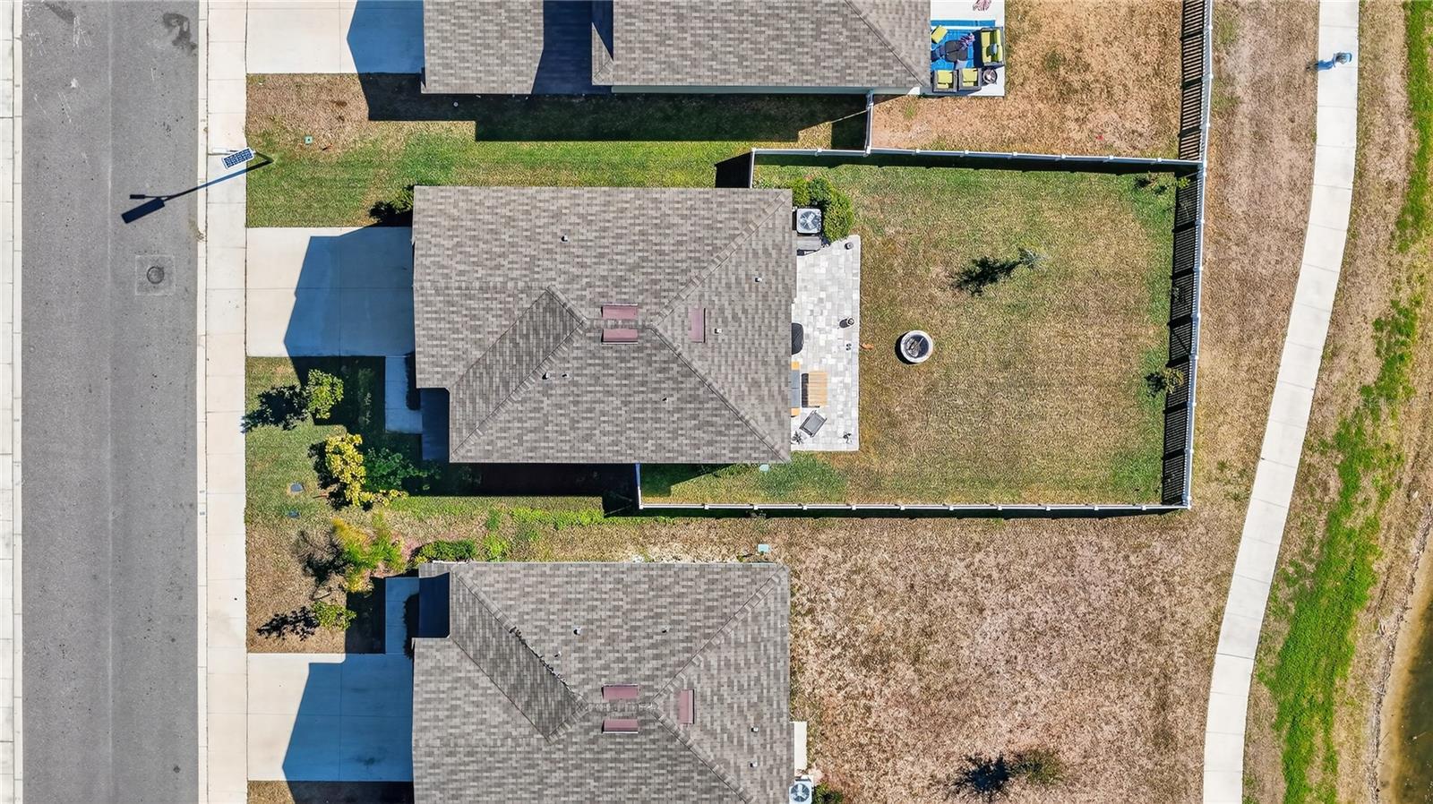 Image 44 of 59 For 416 Royal Empress Drive