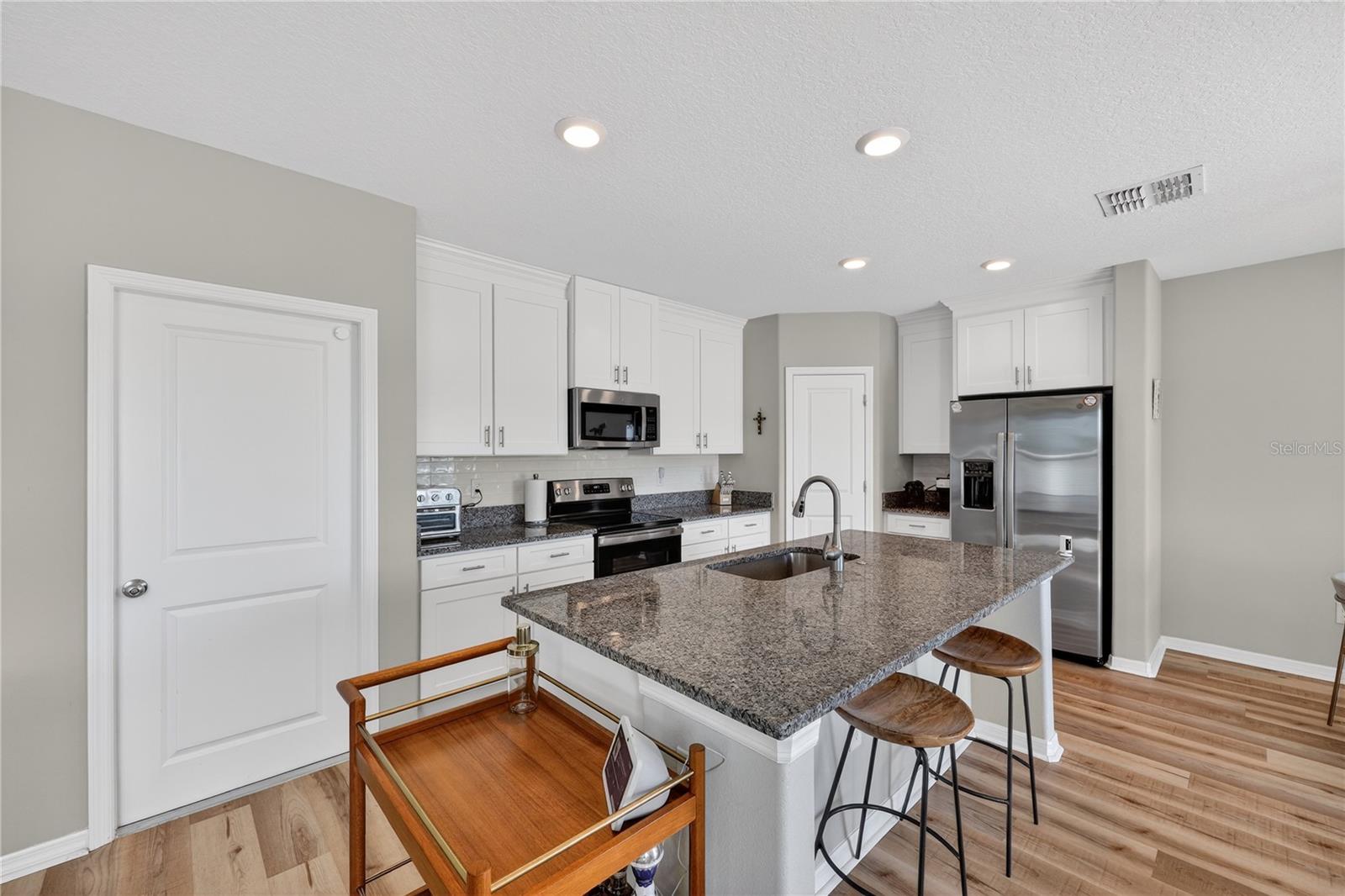 Image 9 of 59 For 416 Royal Empress Drive