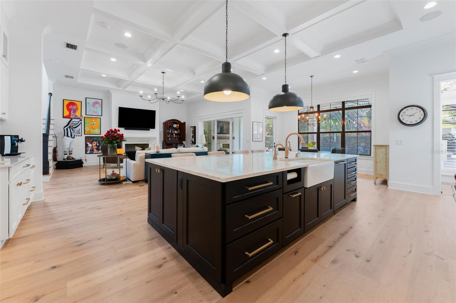 Image 15 of 79 For 209 Hubert Avenue