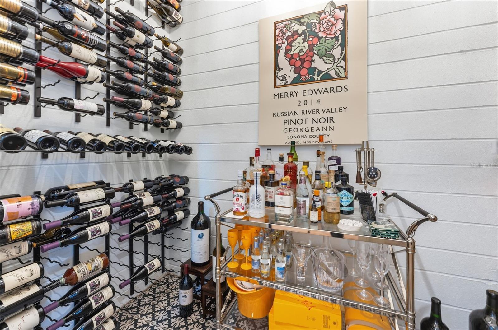 Image 24 of 79 For 209 Hubert Avenue