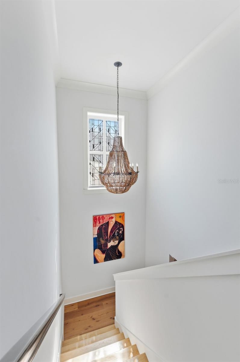 Image 33 of 79 For 209 Hubert Avenue