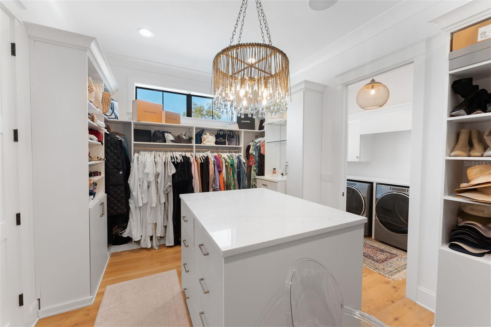 Image 47 of 79 For 209 Hubert Avenue