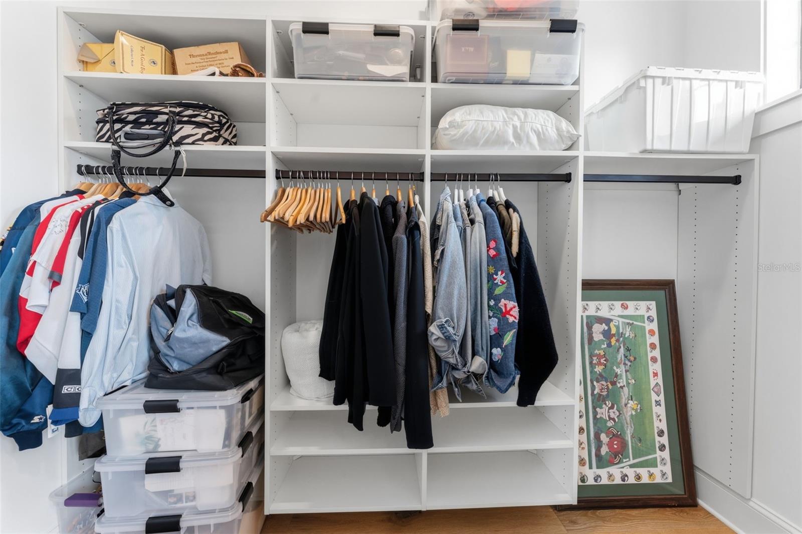 Image 52 of 79 For 209 Hubert Avenue