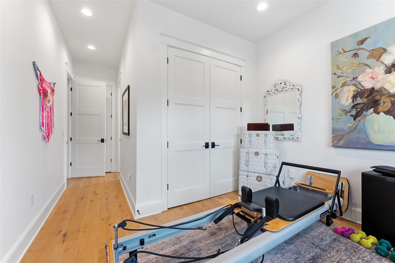 Image 60 of 79 For 209 Hubert Avenue