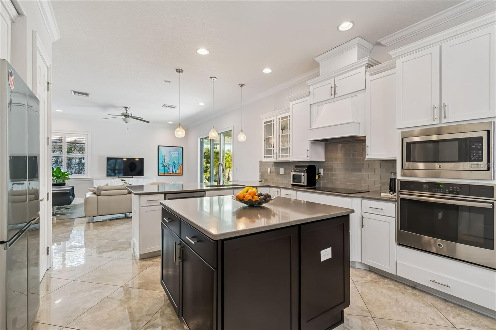 Image 19 of 63 For 3610 Clark Circle