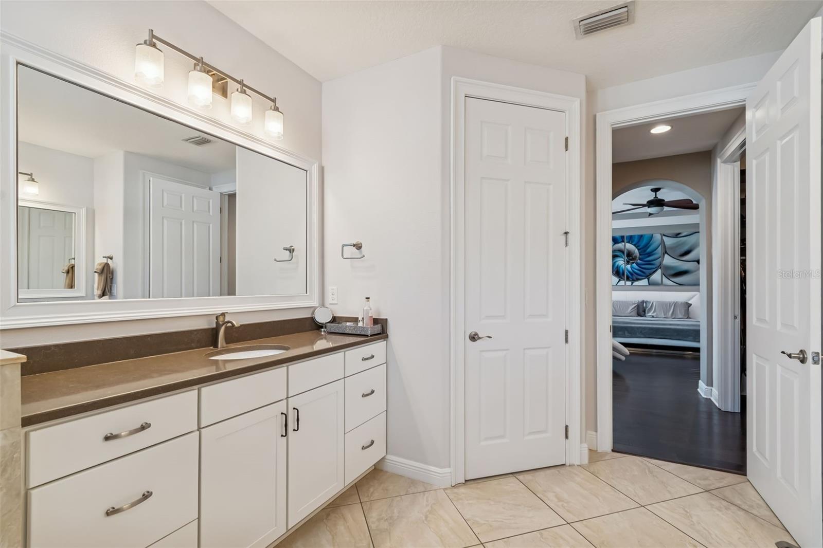 Image 29 of 63 For 3610 Clark Circle