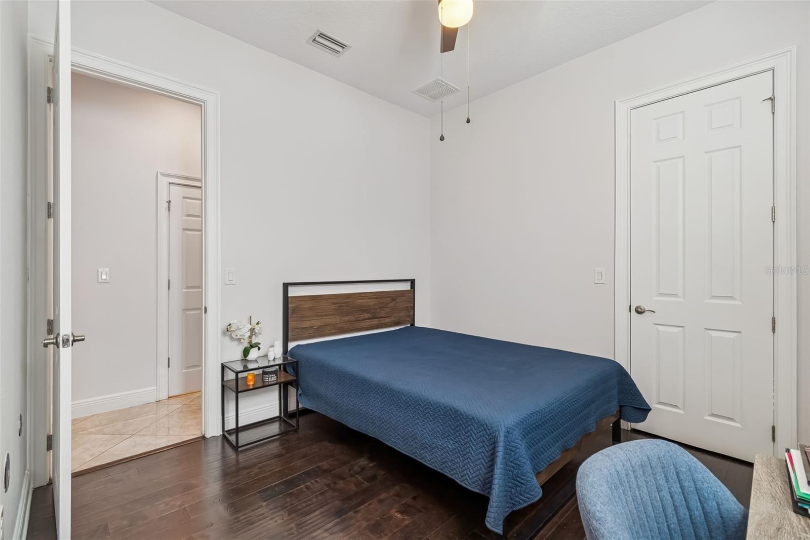 Image 30 of 63 For 3610 Clark Circle