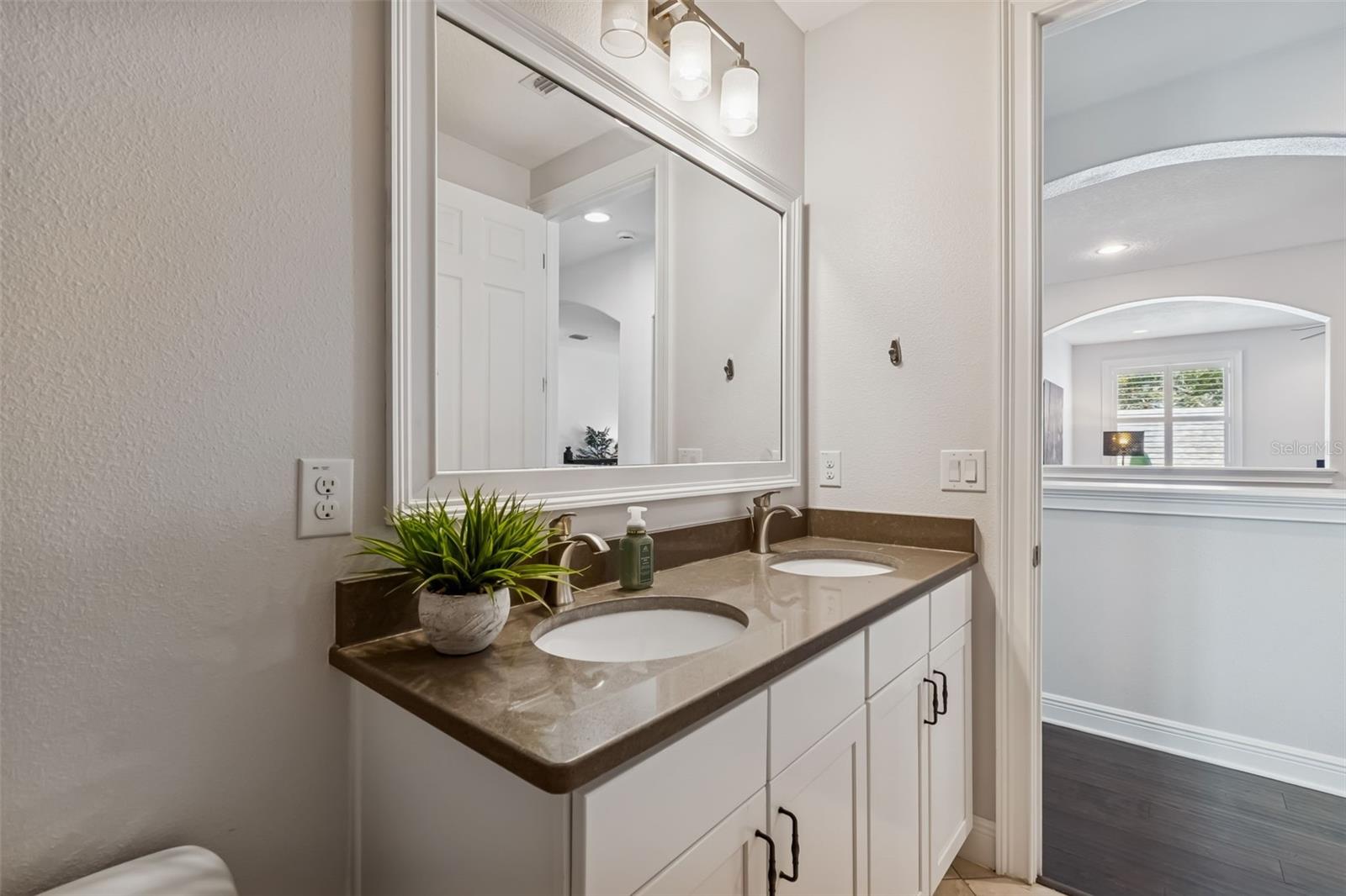 Image 42 of 63 For 3610 Clark Circle