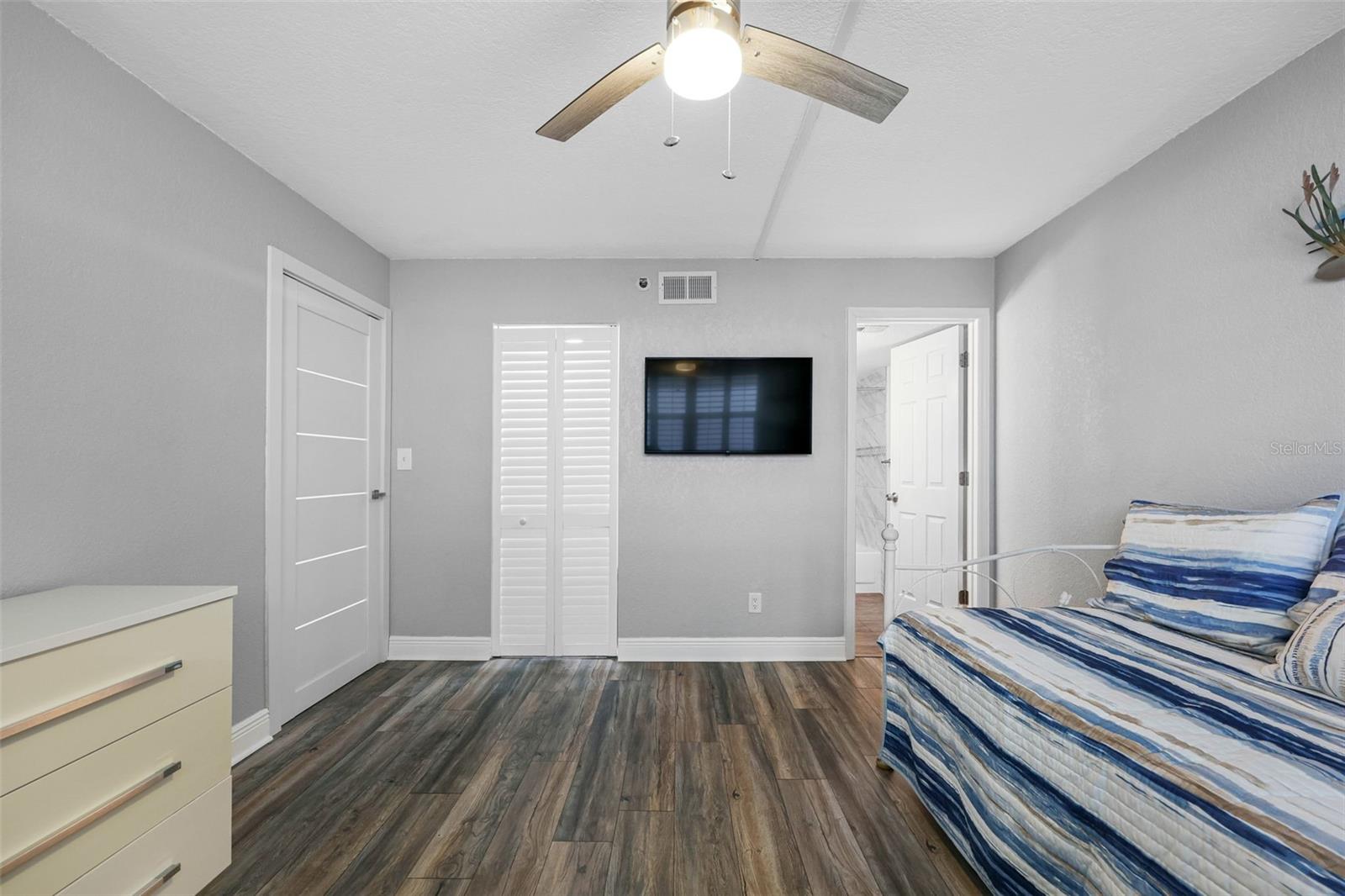 Image 19 of 36 For 14900 Gulf Boulevard 304