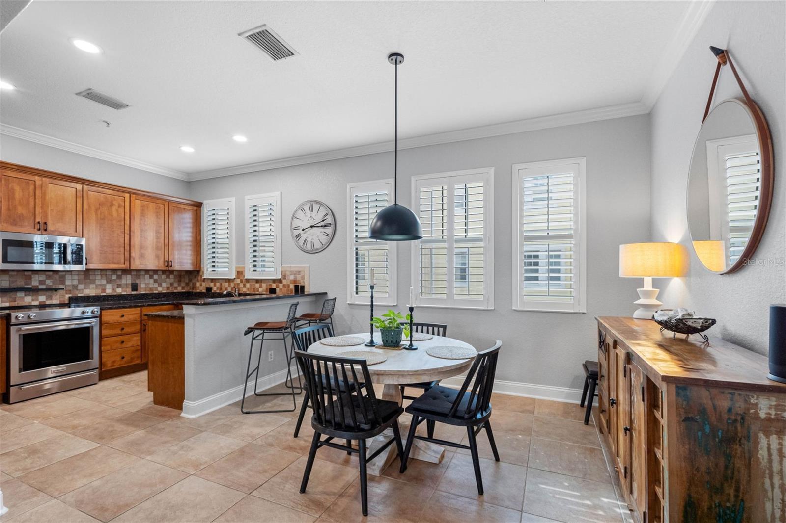 Image 14 of 73 For 6031 Bowen Daniel Drive 105